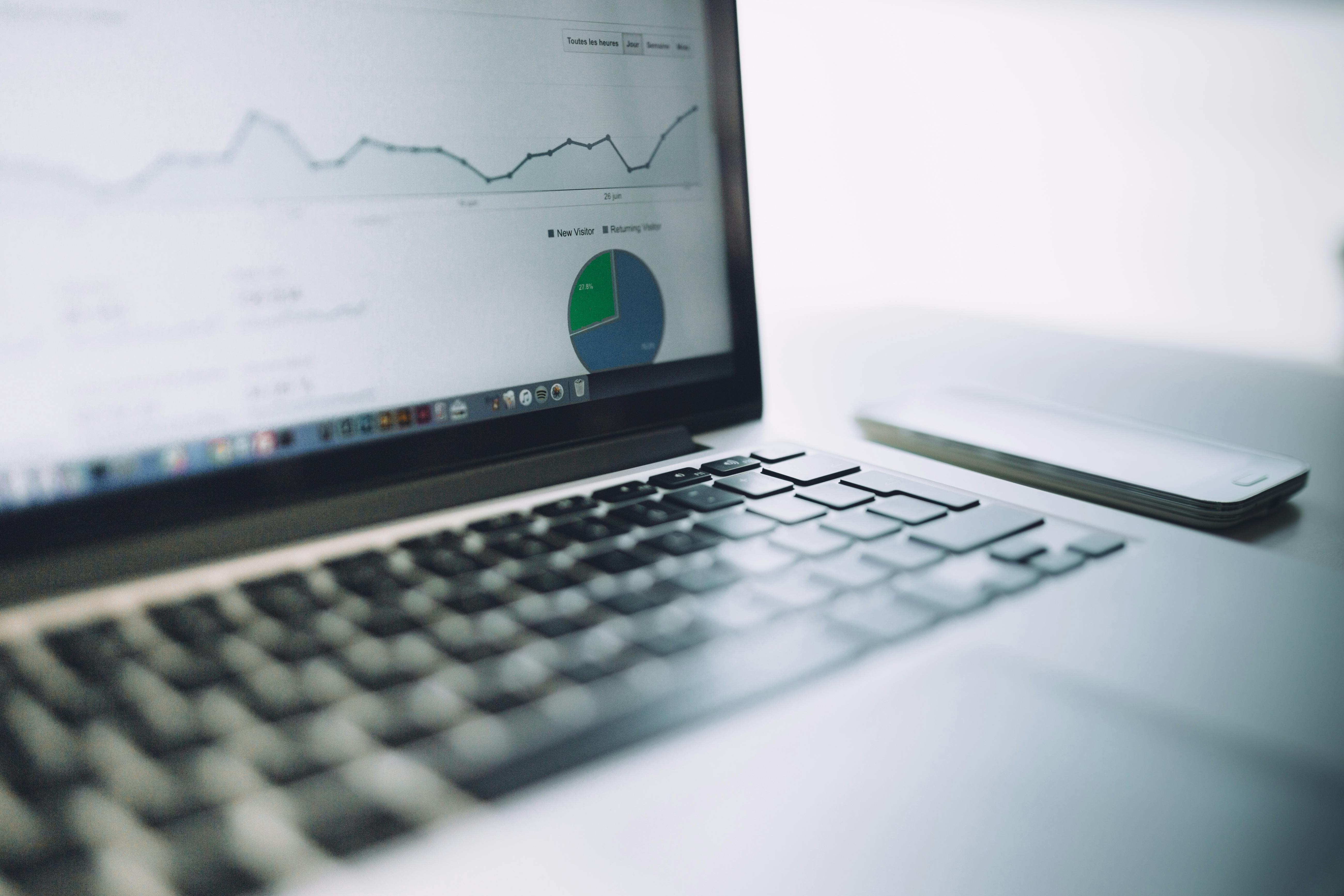 Netsis, B2B ve Yapay Zeka: Kurumsal Satış Süreçleri Nasıl Akıllanır?